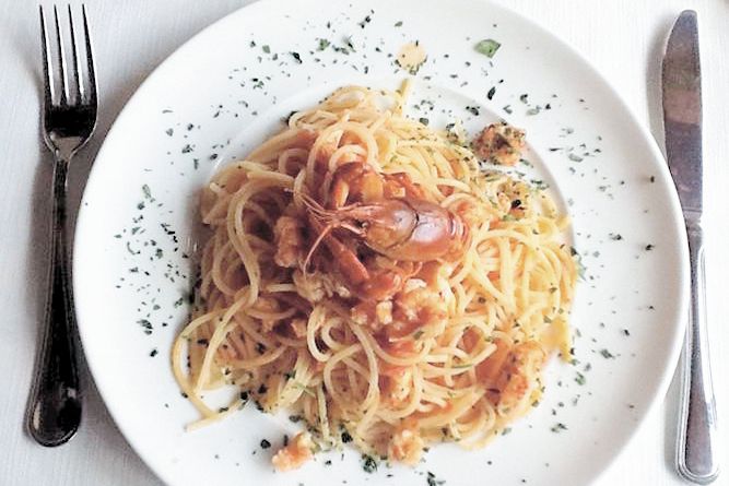 Spaghetti con gamberi di lago | Antica Trattoria del Gallo - Clusane d'Iseo