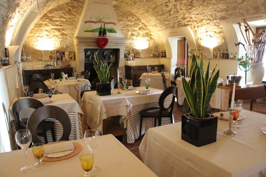 Hostaria Uva Rara - Monticeli Brusati