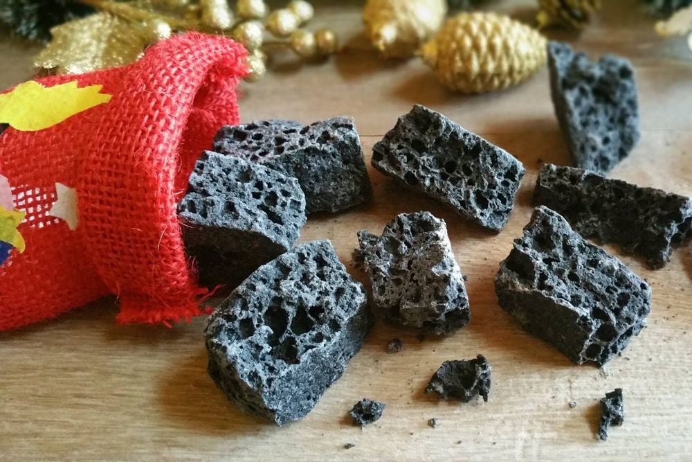 Il Carbone Dolce Della Befana La Ricetta Brescia A Tavola