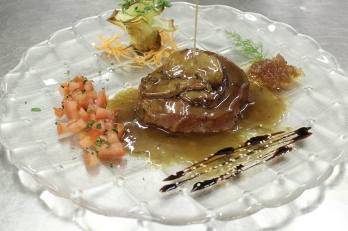 Filetto di tonno con scaloppe di foie gras al ristretto di Madeira | Ristorante Erica - Sirmione