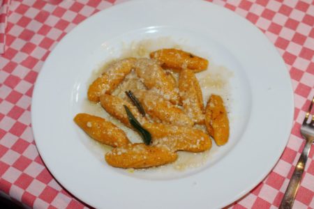 Malfatti di zucca con burro versato - Trattoria Mezzeria - Brescia centro
