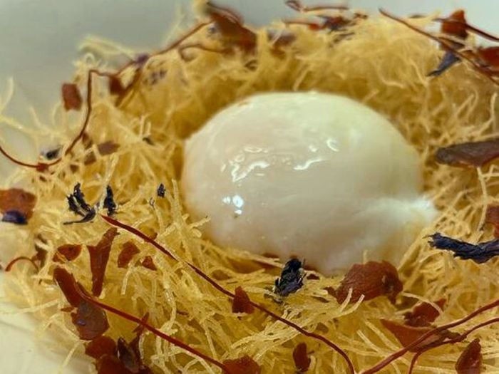 Spazio Marconi Osteria & Pizza - Verolanuova - L’uovo poche in nido di kataifi con fonduta di Tremosine