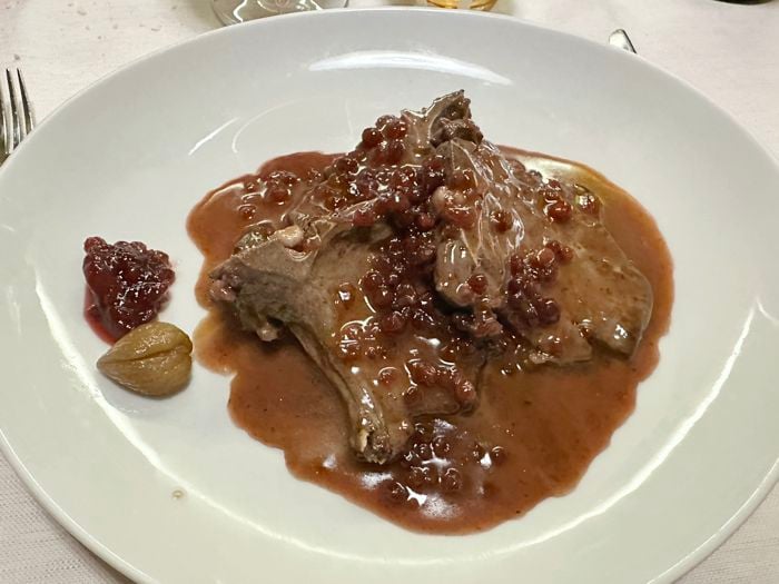 Trattoria Cavallino - Canè di Vione - Costine di cervo con salsa di mirtilli