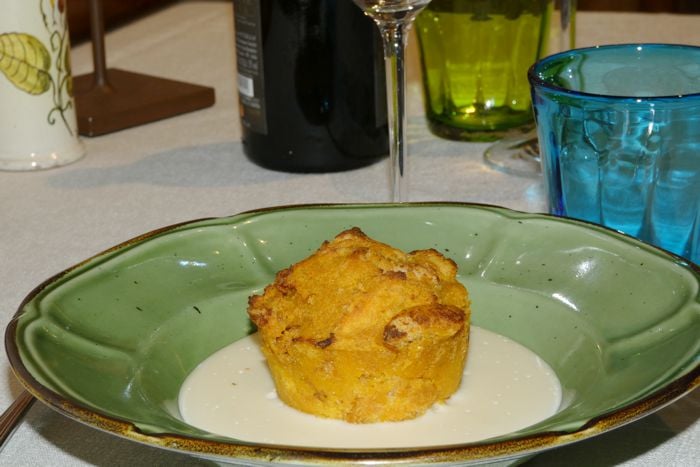 Tortino di pane e zucca su fonduta di Grana Padano - L'Ocanda Leno