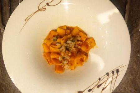 Ristorante Essenza - Botticino - Pasta calamarata fatta in casa trafilata al bronzo