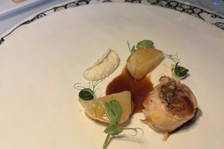 Ristorante Maragoncello - Montichiari - Capasanta cruda di Saint Jacques abbinata al Roll di faraona disossata